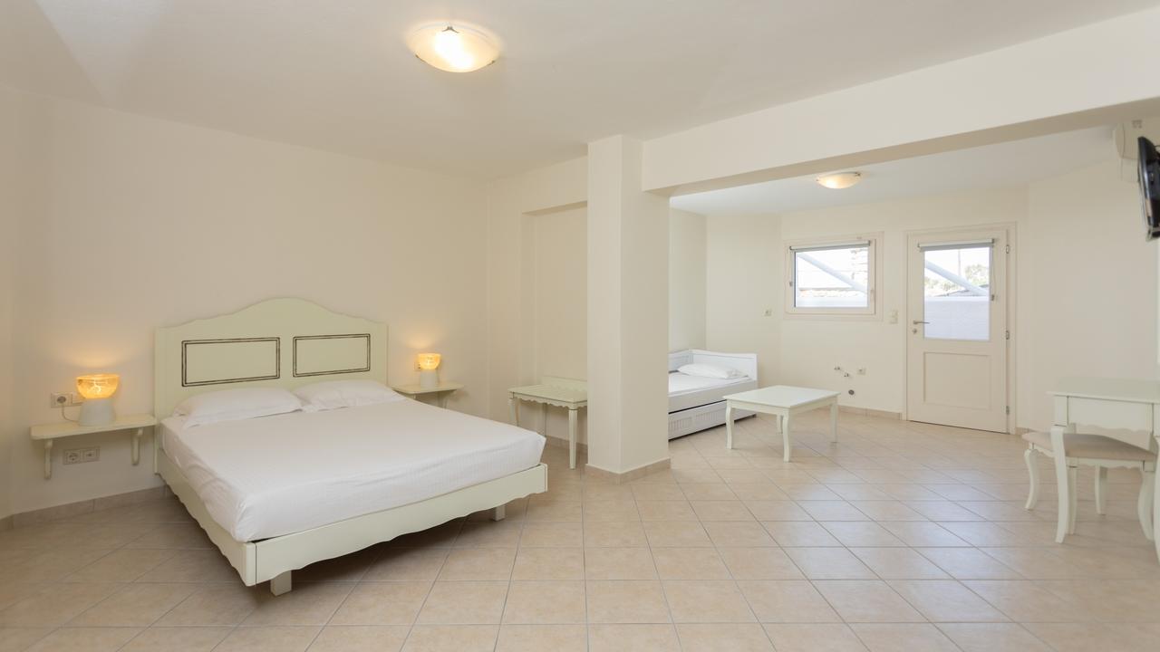 Iliada Villas Agios Prokopios  Rum bild